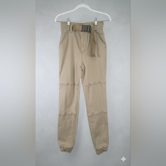 Hollister Cargo Khaki Pants - Ultra High Rise & Utility Style!

Description:
• - Picture 1 of 8